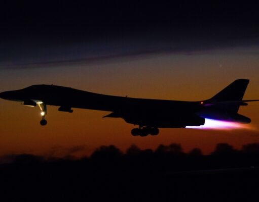 American jets and bombers ‘fight’ in the skies over Britain