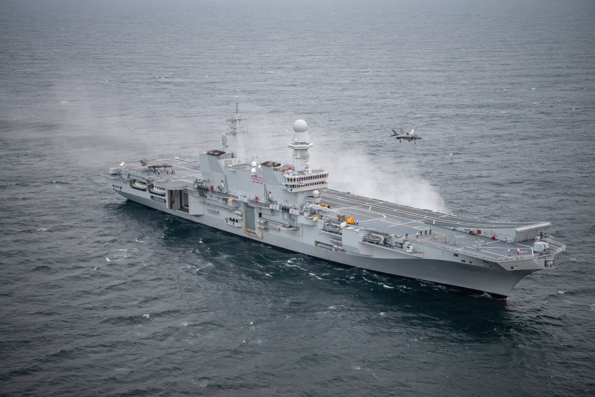 F-35B-Landed-aboard-Italian-Navy-Aircraft-Carrier-ITS-Cavour-for-the-First-Time-scaled