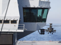 Apache gunships complete training on aircraft carrier