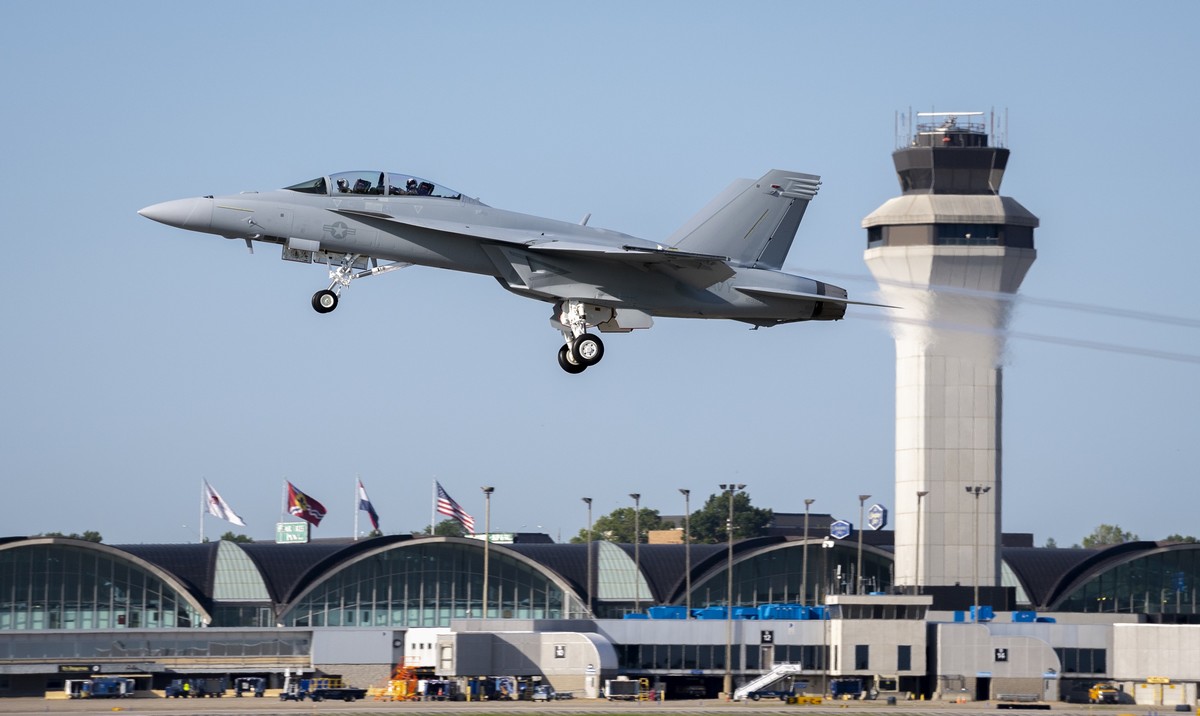Boeing delivers first Block III F/A-18 Super Hornet to U.S. Navy