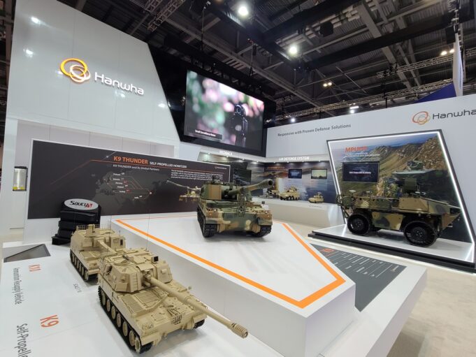 Hanwha signs four deals with Lithuanian firms
