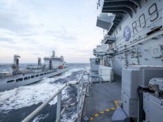 Britain demonstrates ability to operate carriers near North Pole