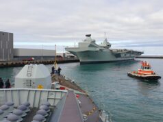 British aircraft carrier and frigate arrive in Iceland