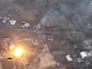 Single Ukrainian tank takes on entire Russian convoy