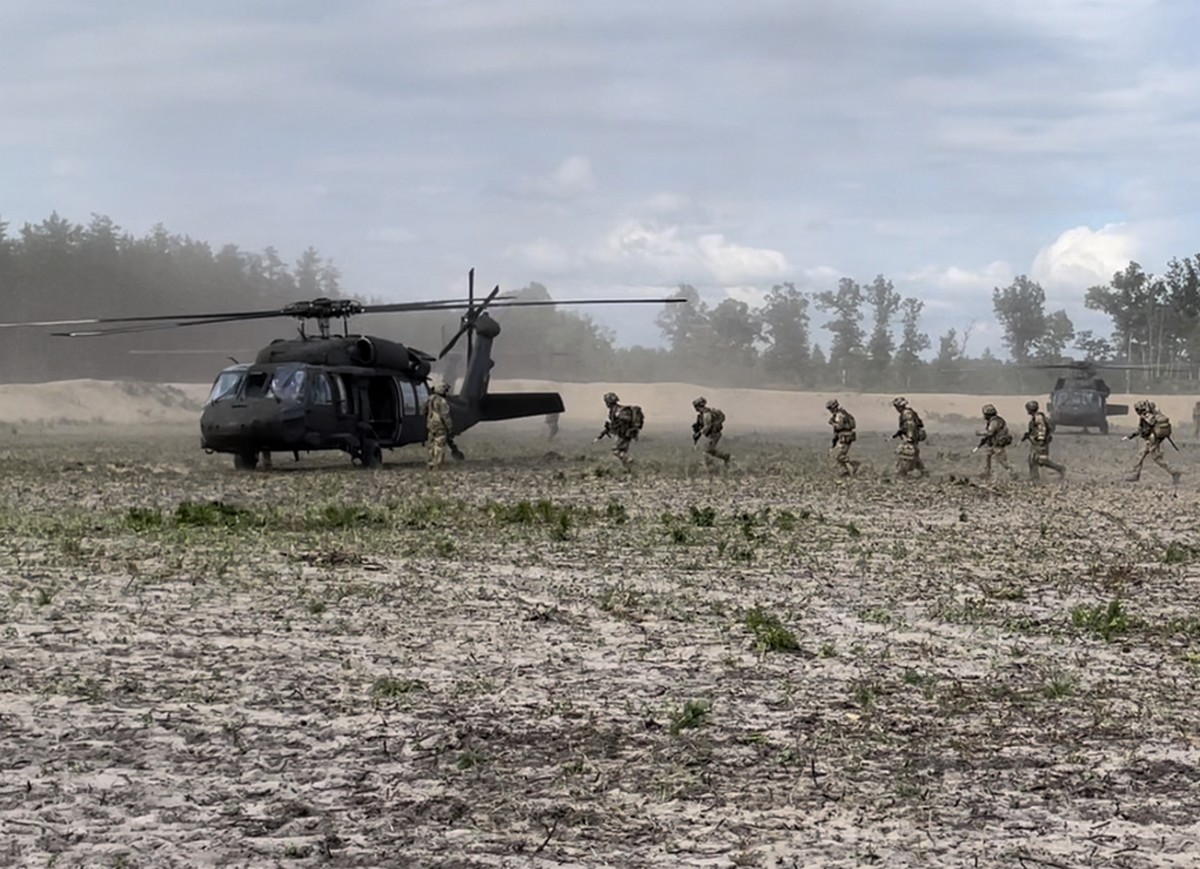 British troops train in the United States