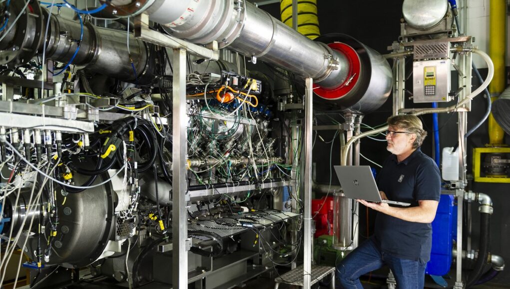 RR successful hydrogen engine tests