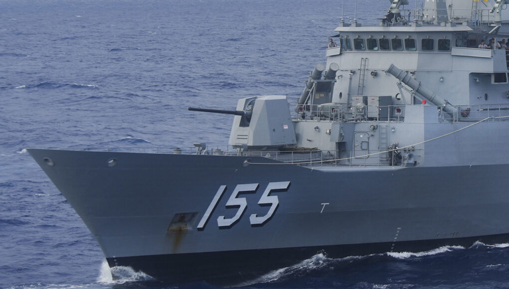 HMAS_Ballarat_during_RIMPAC_2016