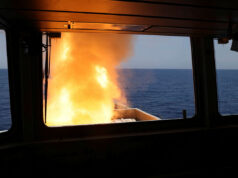 HMS Diamond – A British destroyer at war