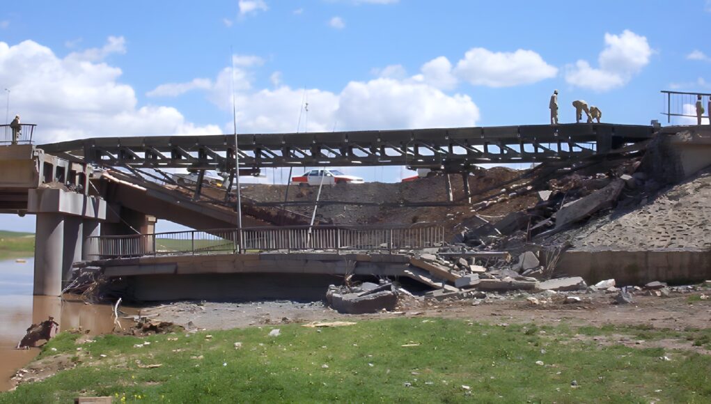 BRIDGE1.remini-enhanced