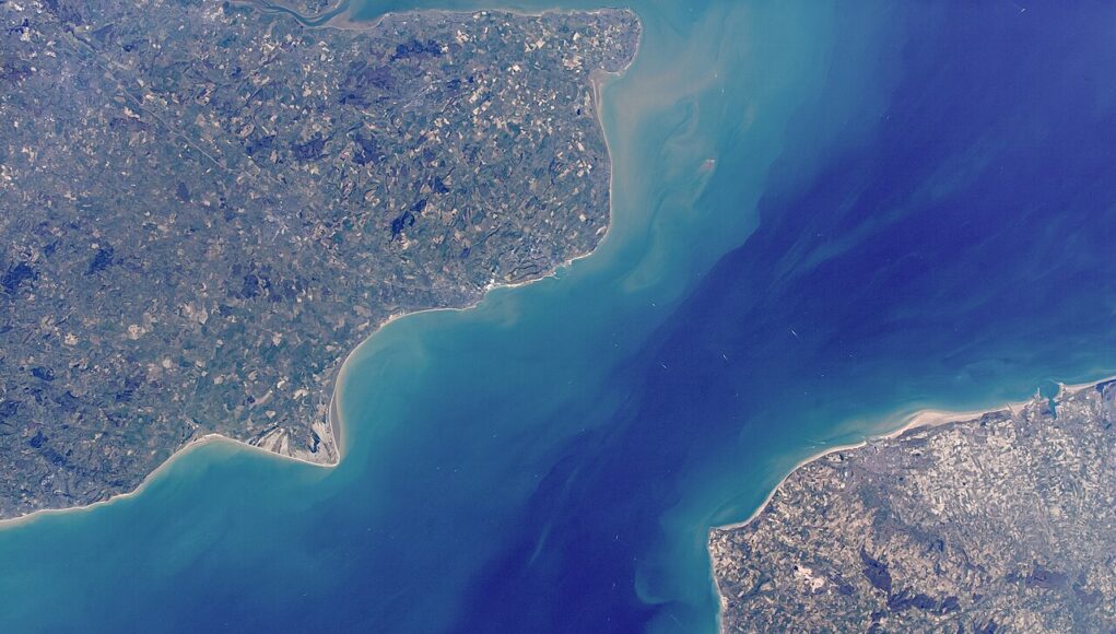 ISS014-E-16718_-_English_Channel_Dover_Calais_Outreau_Folkestone