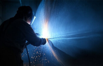 Defence investment plan delay raises industry concerns