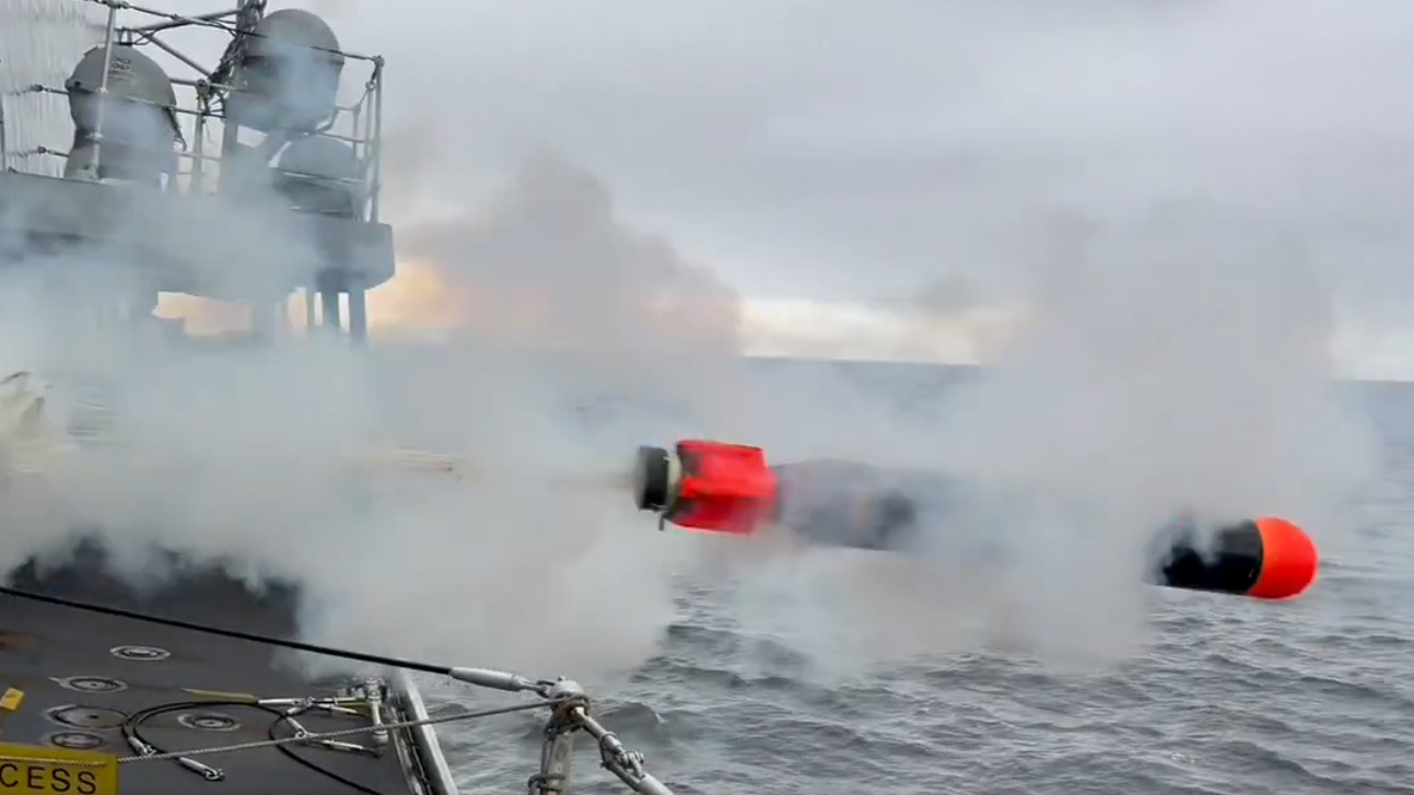 HMS Somerset fires torpedo off Scottish coast