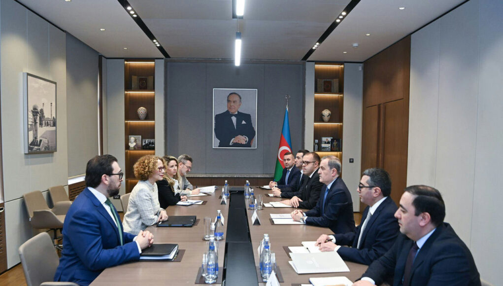 cq5dam.web.1280.1280 (10)