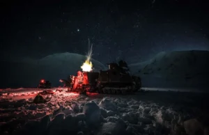 Royal Marines fire mortars in Arctic Norway training