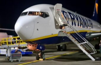 Hundreds of jobs to be created at Glasgow Prestwick Airport