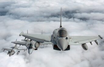 UK and Poland sign defence treaty due to Russian threat