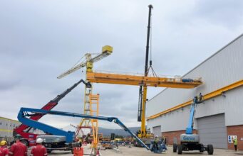 Belfast yard installs new cranes for support ship build