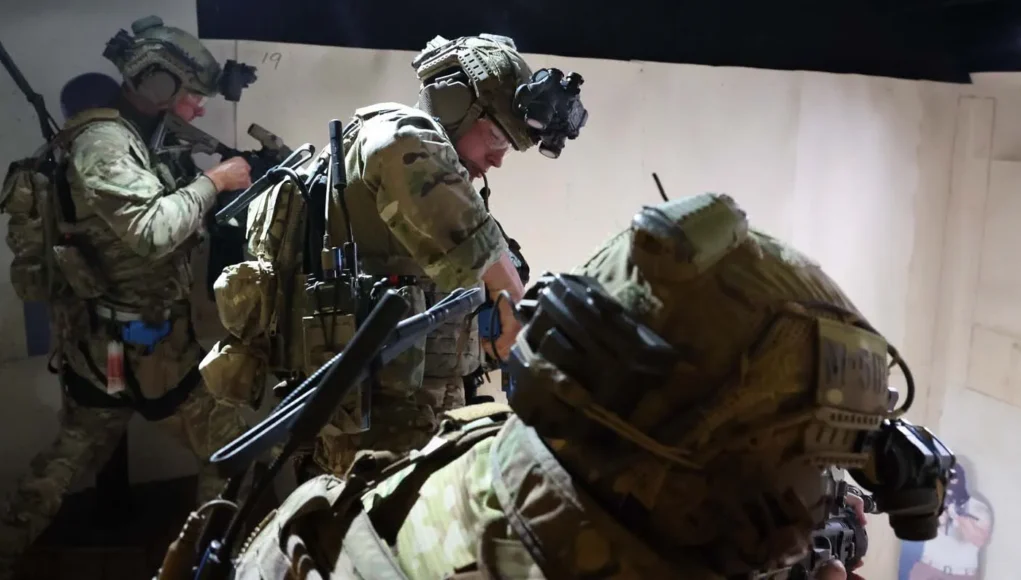 Resolute_strike_03-40626_10