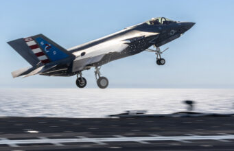 F-35C makes first arrested landing on Ford carrier