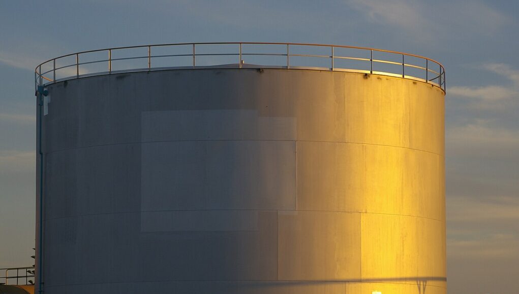 Fuel_tank_gnangarra
