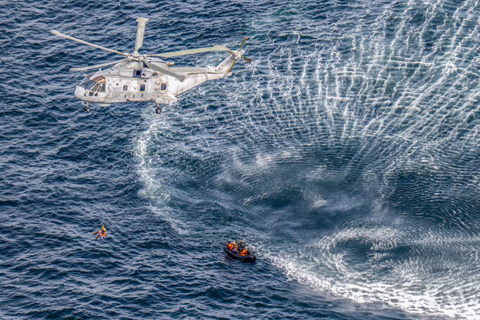 US and Royal Navy crews train for sea rescue off Scotland